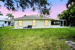 2304 SE 8th Terrace, Cape Coral, FL 33990 - Photo 21