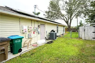 2304 SE 8th Terrace, Cape Coral, FL 33990 - Photo 17