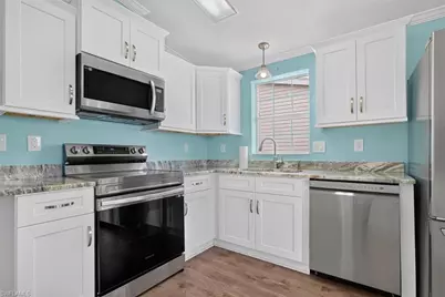 43 Emily Ln, Fort Myers Beach, FL 33931 - Photo 5