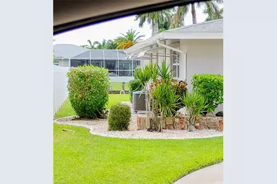 5240 Seminole Ct, Cape Coral, FL 33904 - Photo 3