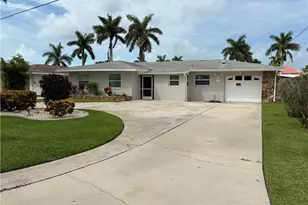 5240 Seminole Ct, Cape Coral, FL 33904 - Photo 5
