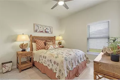 1819 NE 2nd St, Cape Coral, FL 33993 - Photo 15
