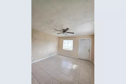 5546 6th Ave, Fort Myers, FL 33907 - Photo 3