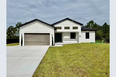 919 Hibiscus Ave, Lehigh Acres, FL 33972 - Photo 1