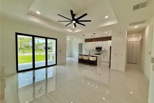 919 Hibiscus Ave, Lehigh Acres, FL 33972 - Photo 7