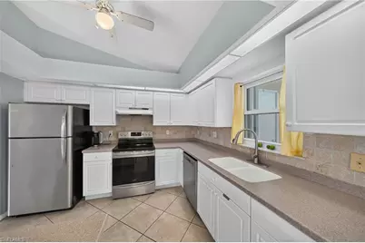 1709 SW 15th Pl, Cape Coral, FL 33991 - Photo 11