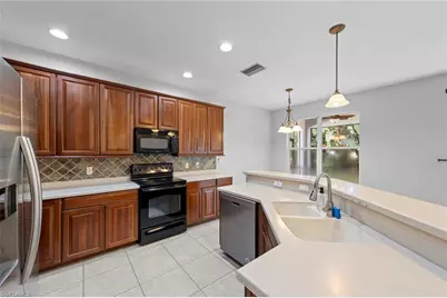 13261 Hampton Park Ct, Fort Myers, FL 33913 - Photo 13