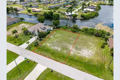 1210 NW 18th Ter, Cape Coral, FL 33993 - Photo 7