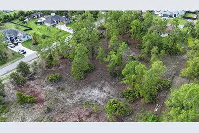818 Hamilton Ave, Lehigh Acres, FL 33972 - Photo 3
