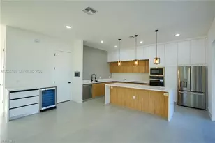 5 SW 26th Pl, Cape Coral, FL 33991 - Photo 7