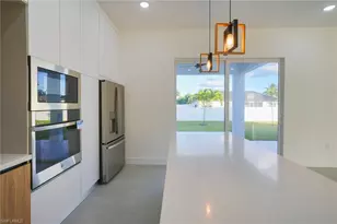 5 SW 26th Pl, Cape Coral, FL 33991 - Photo 9