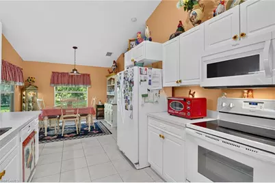 3570 NE 11th Ave, Cape Coral, FL 33909 - Photo 17