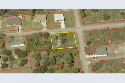 906 E 9th St, Lehigh Acres, FL 33972 - Photo 1