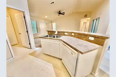2800 41st St SW, Lehigh Acres, FL 33976 - Photo 7