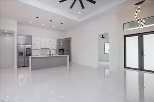 407 SE 16th St, Cape Coral, FL 33990 - Photo 3
