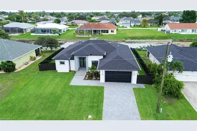 407 SE 16th St, Cape Coral, FL 33990 - Photo 29
