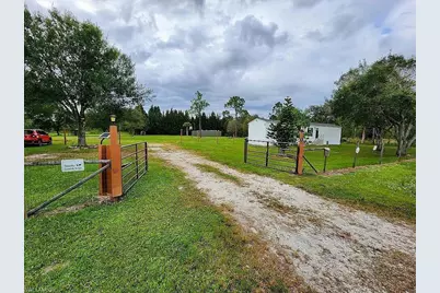 330 N Cabbage Palm St, Clewiston, FL 33440 - Photo 5