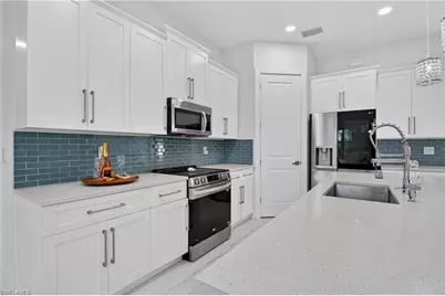 244 NW 15th Ave, Cape Coral, FL 33993 - Photo 15