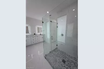 2124 NE 28th St, Cape Coral, FL 33909 - Photo 19