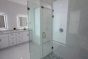 2124 NE 28th St, Cape Coral, FL 33909 - Photo 19