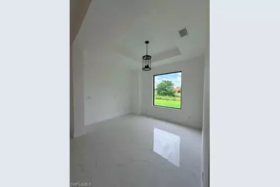 2124 NE 28th St, Cape Coral, FL 33909 - Photo 15