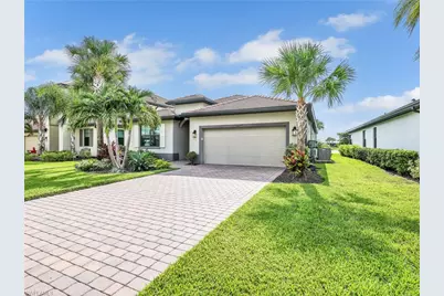 20199 Hartford Blvd, Estero, FL 33928 - Photo 3