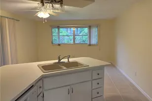 5661 Eichen Cir E, Fort Myers, FL 33919 - Photo 15