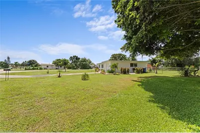 1212 Barnsdale St, Lehigh Acres, FL 33936 - Photo 35