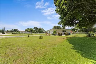 1212 Barnsdale St, Lehigh Acres, FL 33936 - Photo 35