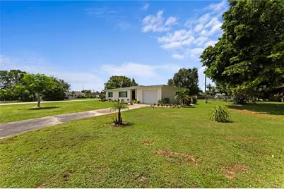 1212 Barnsdale St, Lehigh Acres, FL 33936 - Photo 3