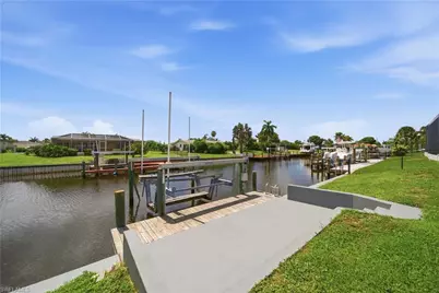 3106 SE 18th Pl, Cape Coral, FL 33904 - Photo 17