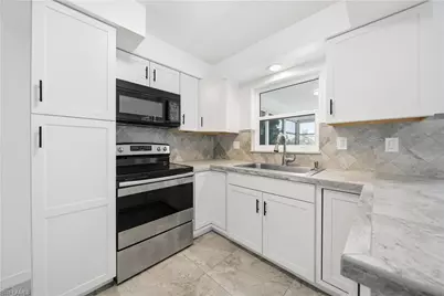 3106 SE 18th Pl, Cape Coral, FL 33904 - Photo 7