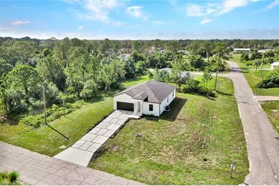 5085 NE Tradewinds Cir, Labelle, FL 33935 - Photo 47