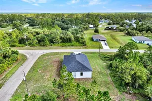 5085 NE Tradewinds Cir, Labelle, FL 33935 - Photo 45