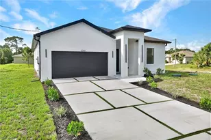 5085 NE Tradewinds Cir, Labelle, FL 33935 - Photo 3