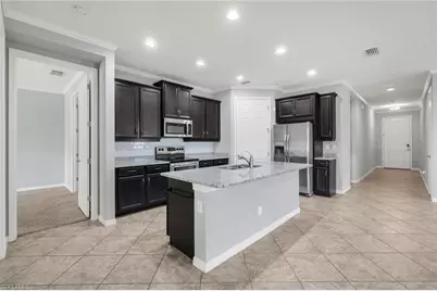 2899 Sunset Pointe Cir, Cape Coral, FL 33914 - Photo 11