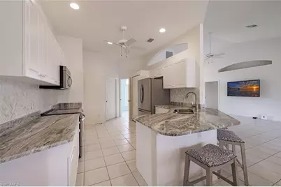 2819 SW 37th Ter, Cape Coral, FL 33914 - Photo 13