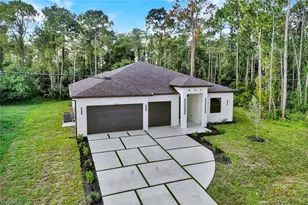 8027 Royal Cir, Labelle, FL 33935 - Photo 3
