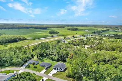 8027 Royal Cir, Labelle, FL 33935 - Photo 33