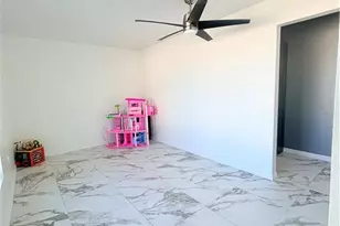 1010 NE 1st Ave, Cape Coral, FL 33909 - Photo 15