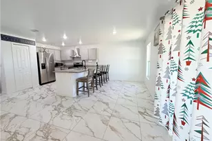 1010 NE 1st Ave, Cape Coral, FL 33909 - Photo 5