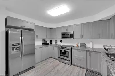 2506 SE 8th Ave, Cape Coral, FL 33904 - Photo 7