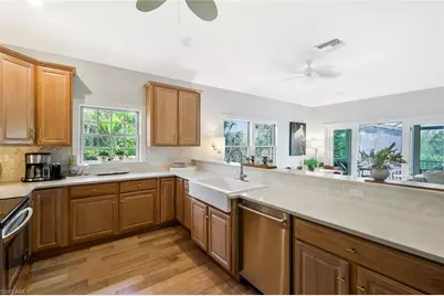 2130 Sunset Cir, Sanibel, FL 33957 - Photo 15