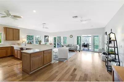 2130 Sunset Cir, Sanibel, FL 33957 - Photo 17