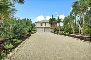 2130 Sunset Cir, Sanibel, FL 33957 - Photo 35