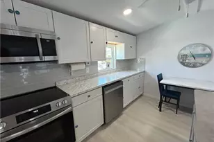 16270 Lapwing Ln, Fort Myers, FL 33908 - Photo 5