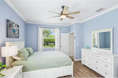 2536 Laurentina Ln, Cape Coral, FL 33909 - Photo 9