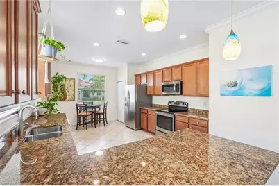 2536 Laurentina Ln, Cape Coral, FL 33909 - Photo 7
