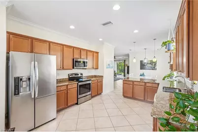2536 Laurentina Ln, Cape Coral, FL 33909 - Photo 3