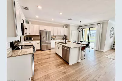 3302 Pasadena Ct, Fort Myers, FL 33905 - Photo 3